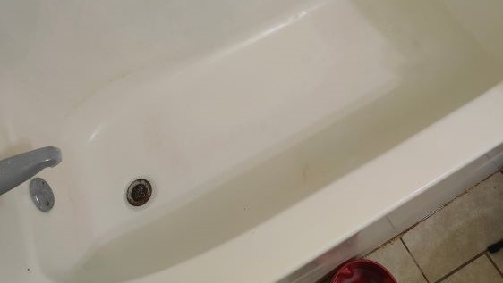 Fiberglass Tub Crack Repaired